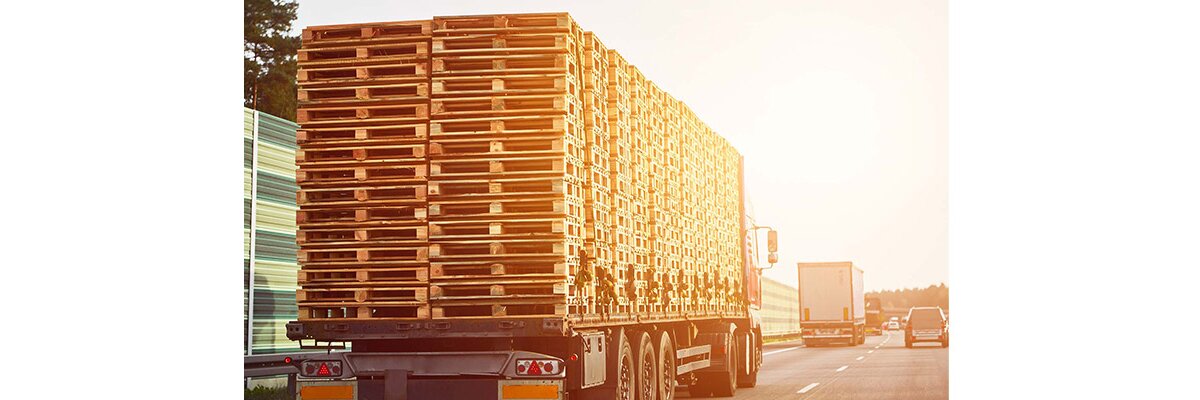 Maximale Effizienz im Warentransport: Wie viele Paletten passen in einen LKW? - Verpackungswissen » Wie viele Paletten passen in einen LKW?